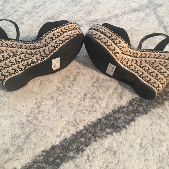 Schutz wedges - Picture 4 of 4